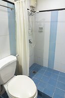 OYO 187 The Maxwell Hotel