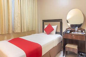OYO 187 The Maxwell Hotel