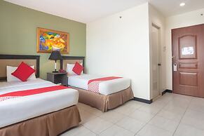 OYO 187 The Maxwell Hotel