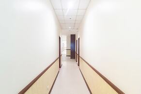 OYO 187 The Maxwell Hotel