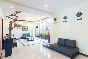 OYO 187 The Maxwell Hotel