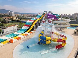 Golden Taurus Aquapark Resort
