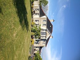 Deerpark Manor Bed & Breakfast