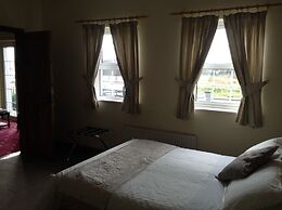 Deerpark Manor Bed & Breakfast