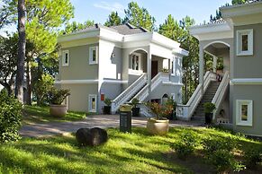 Dalat Edensee Lake Resort & Spa