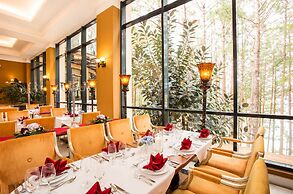 Dalat Edensee Lake Resort & Spa