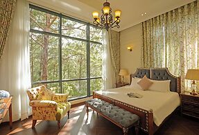 Dalat Edensee Lake Resort & Spa