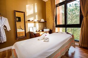Dalat Edensee Lake Resort & Spa
