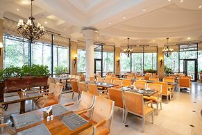 Dalat Edensee Lake Resort & Spa