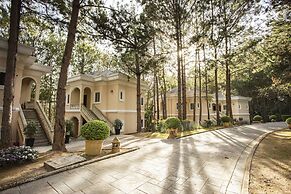 Dalat Edensee Lake Resort & Spa