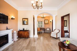 Dalat Edensee Lake Resort & Spa