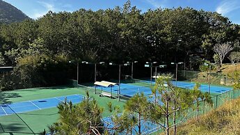 Dalat Edensee Lake Resort & Spa