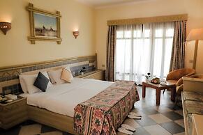 Tropitel Dahab Oasis Resort