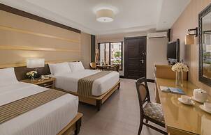 Henann Lagoon Resort