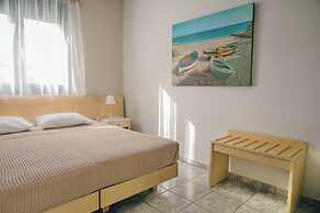 Emporios Bay Hotel