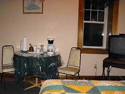 Empire House Hotel