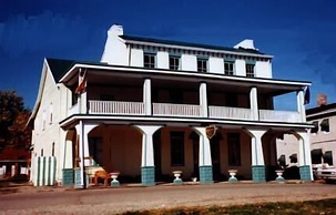 Empire House Hotel