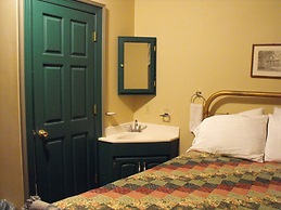 Empire House Hotel