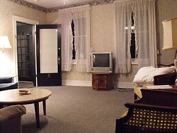 Empire House Hotel