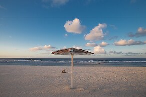 Tamanu on the Beach