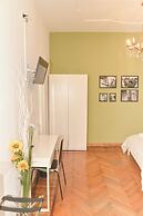 Colazione Al Vaticano