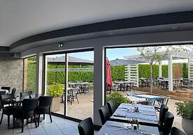 Brit Hotel La Bonne Etape