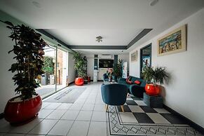 Brit Hotel La Bonne Etape