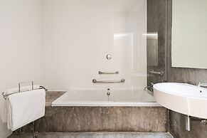 Imani Country House