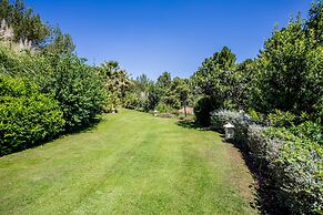 Shanti Som Wellbeing Retreat