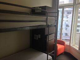 790 on George Backpackers