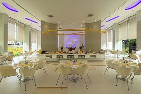 Hotel Kohinoor Elite near BKC