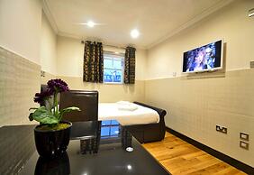 Hyde Park Apartments