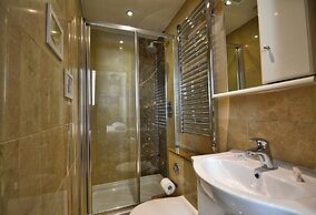 Hyde Park Apartments