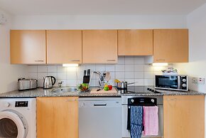 Base Serviced Apartments - The Docks