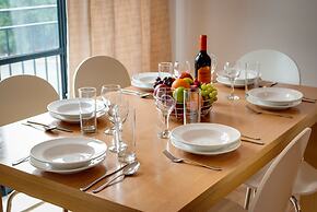 Base Serviced Apartments - The Docks