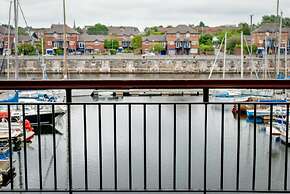 Base Serviced Apartments - The Docks