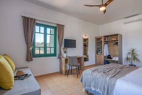 Kaliviani Traditional Hotel