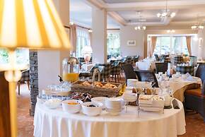 Borrowdale Gates Hotel