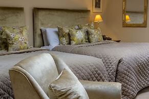 Rushton Hall Hotel & SPA