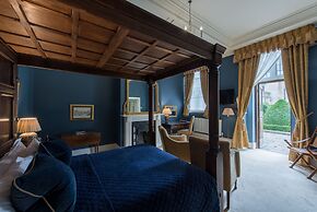 Rushton Hall Hotel & SPA