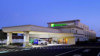 Holiday Inn Express Philadelphia Airport, an IHG Hotel