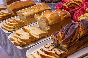 Barra Do Piuva Porto Hotel