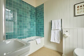 The Barnsdale, Rutland