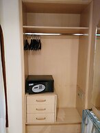 Hotel AyB Internacional