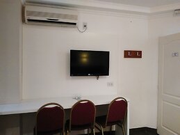 Hotel AyB Internacional