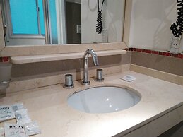 Hotel AyB Internacional