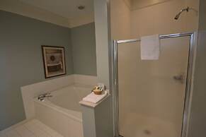 Century Suites Hotel