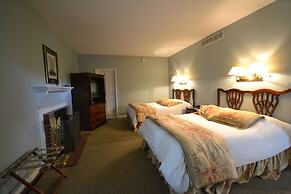 Century Suites Hotel