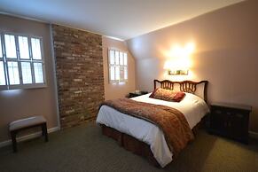 Century Suites Hotel