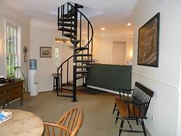 Century Suites Hotel